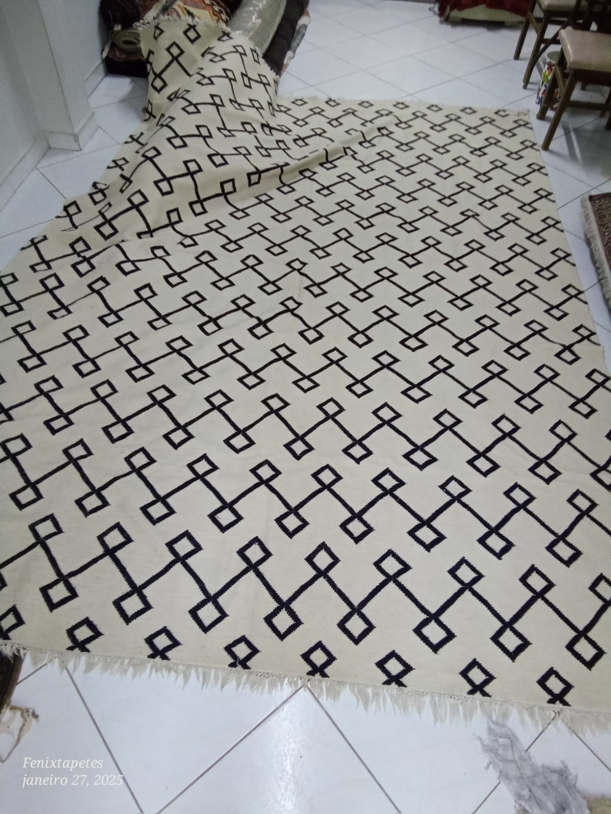 Conserto de Cordão, Debrun Imagem